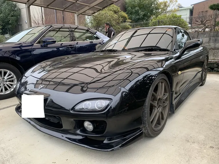 黒いマツダ RX-7 タイプRB Sパッケージ