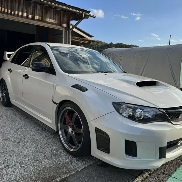 青いスバル インプレッサ WRX STI spec C